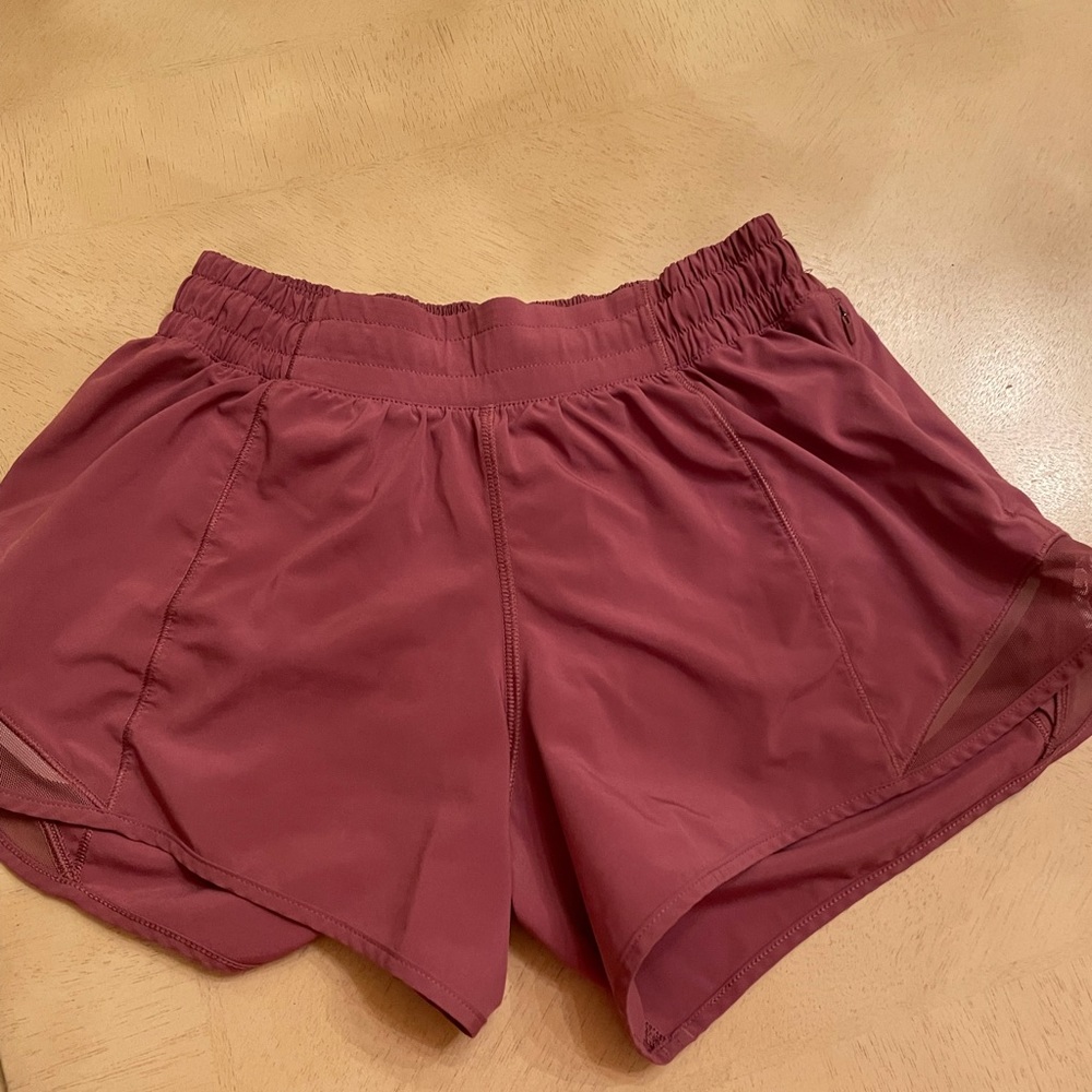 Limited addition lulu 4” hotty hot shorts